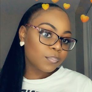 Meet your Posher, Aja